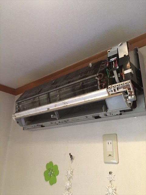 エアコンクリーニング施工前